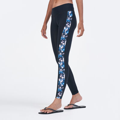 كويغا بنطال سباحة ضيق للنساء أسود