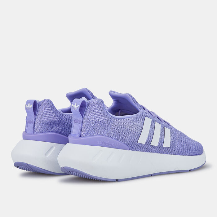 اديداس اورجينال حذاء سويفت رن 22 للنساء بنفسجي image number 2