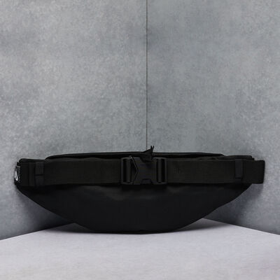 نايكي شنطة خصر هيرتيج أسود