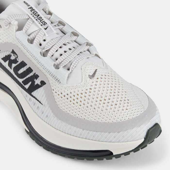 نايكي حذاء الجري بيغاسوس بريميوم رود للرجال عاجي image number 4