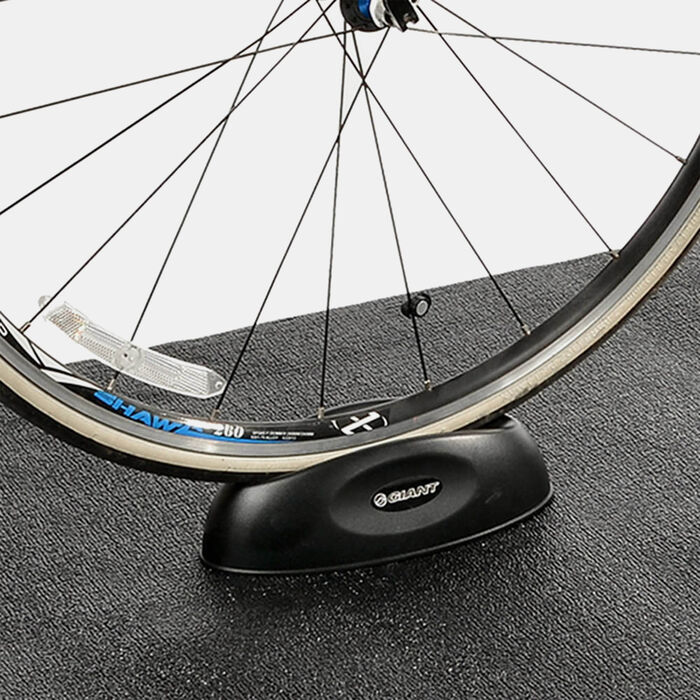 جاينت قالب رفع العجلات لوجو ترينر رايزر متعدد image number 2