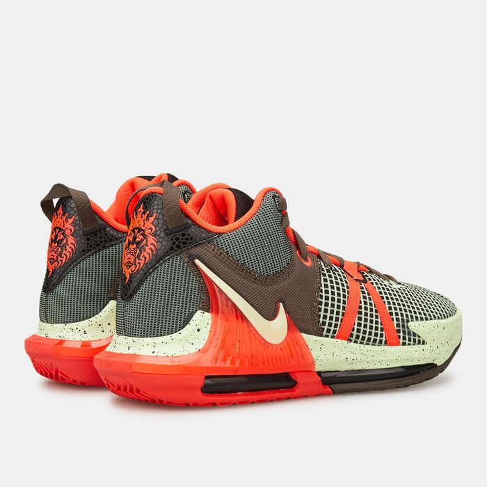 نايكي حذء كرة السلة ليبرون وتنيس 7 للرجال أسود image number 2