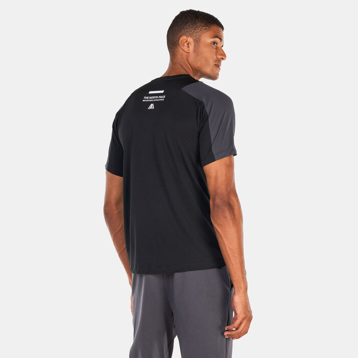 ذا نورث فيس تيشيرت ماونتن اثليتيكس للرجال أسود image number 1
