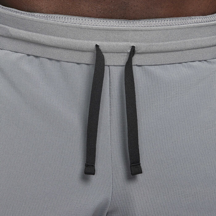 نايكي فليكس ريب 4.0 شورت فيتنس انلايند دراي-فت للرجال - 18 سم (تقريبًا) رمادي image number 3