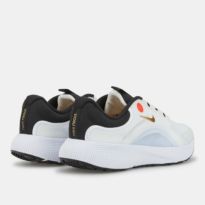 نايكي حذاء الجري رياكت إسكيب للنساء image number 2