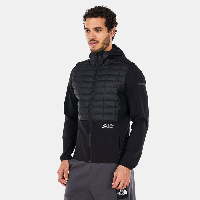 ذا نورث فيس جاكيت ترينينج لاب هايبرد ثيرموبول للرجال أسود image number 0