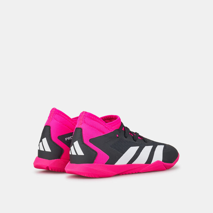 اديداس حذاء كرة القدم بريديتور اكوراسي.3 للملاعب الداخلية للاطفال وردي image number 2