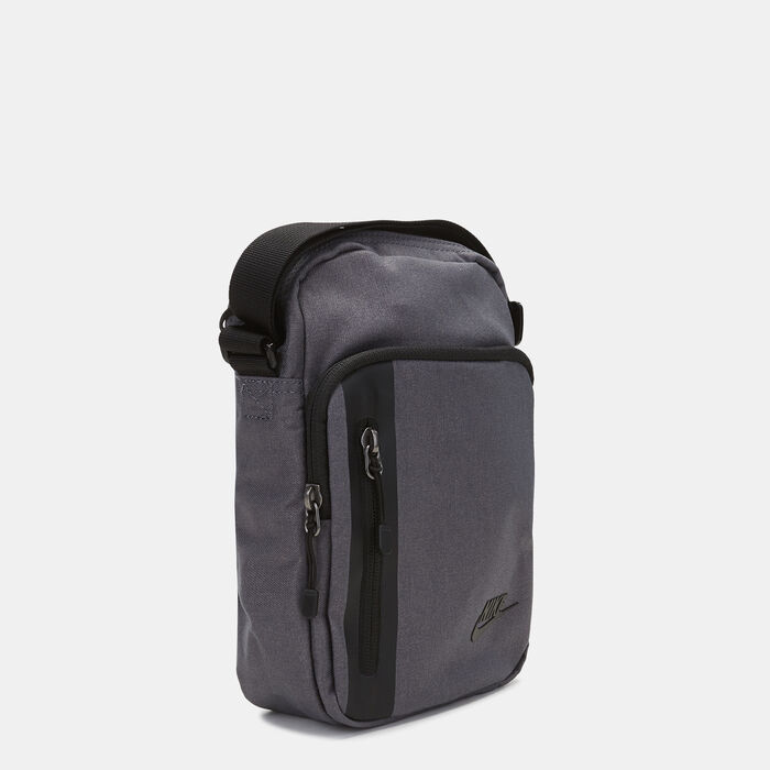 نايكي حقيبة كور سمول ايتم 3.0 رمادي image number 2