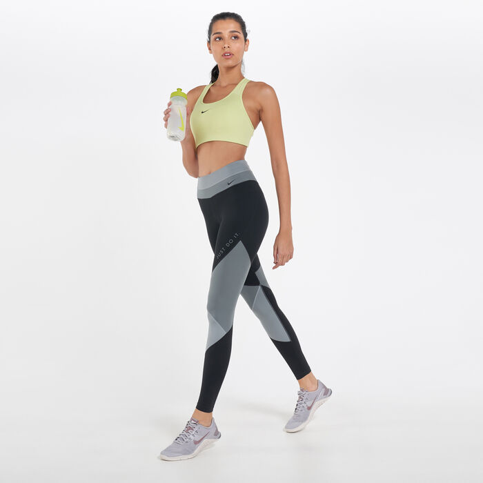 نايكي صدرية رياضية من قطعة واحدة باد للنساء image number 2