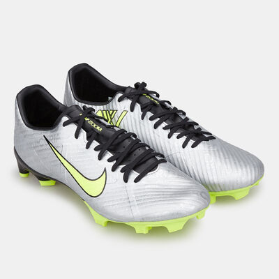 نايكي حذاء كرة القدم زووم ميركيوريال فيبور 15 أكاديمي XXV للملاعب المتعددة للرجال فضي