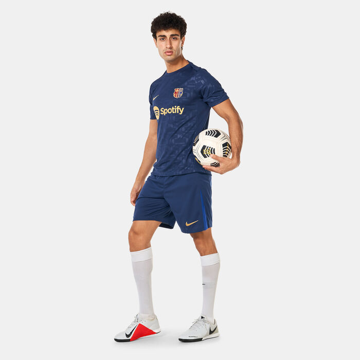 نايكي تيشيرت كرة القدم FC برشلونة أكاديمي بر الأساسي بري-ماتش للرجال أزرق image number 2