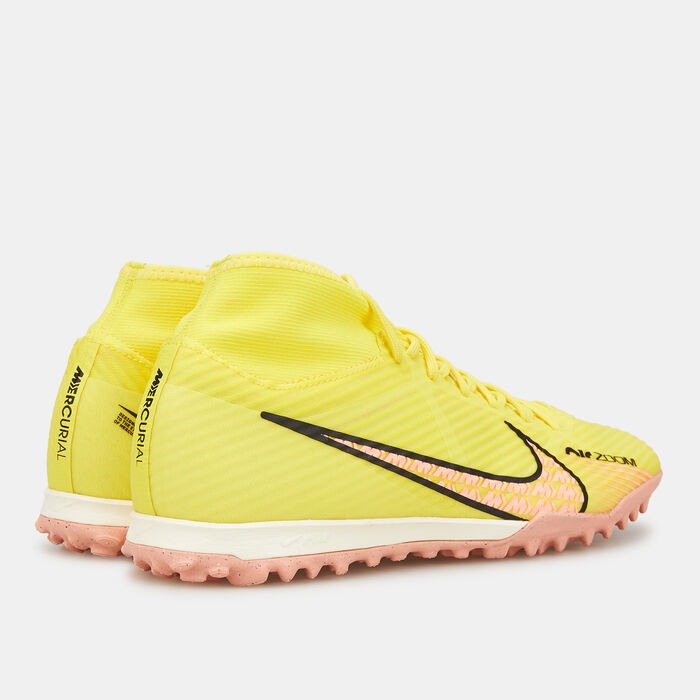 نايكي حذاء كرة القدم ميركوريال سوبرفلاي 9 اكاديمي لملاعب العشب الصناعي للرجال أصفر image number 2