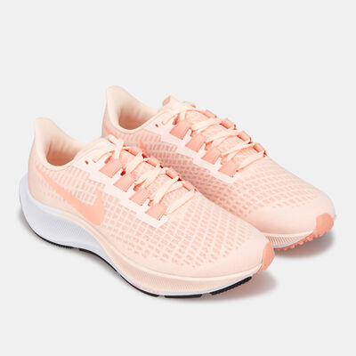 نايكي حذاء اير زوم بيجاسوس 37 للنساء برتقالي