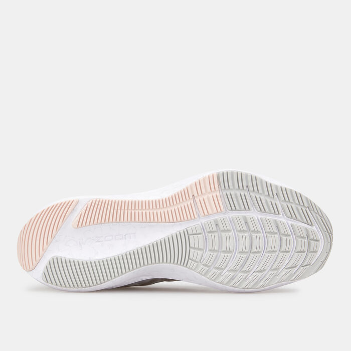 نايكي حذاء وينفلو 8 ليوبارد للنساء رمادي image number 4