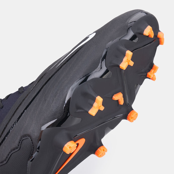 نايكي حذاء كرة القدم فانتوم GX برو لملاعب العشب الطبيعي للرجال أسود image number 4