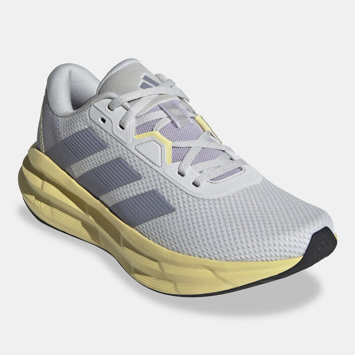 اديداس حذاء الجري جالاكسي 7 للنساء رمادي image number 1