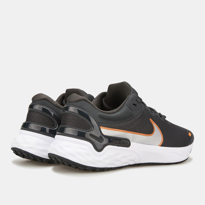 نايكي حذاء رينيو رن 3 رود رانينج للنساء أسود image number 2