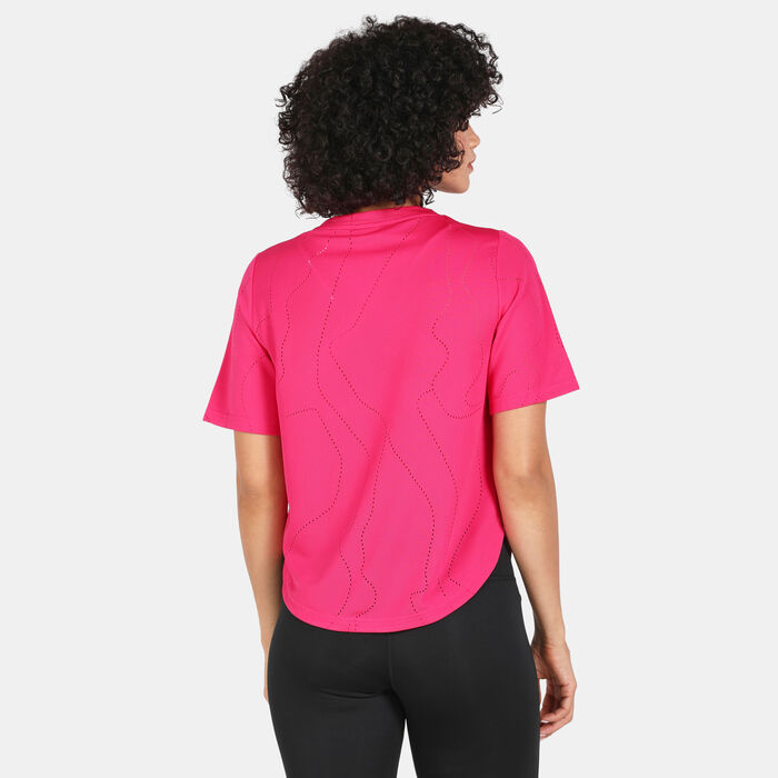 ريبوك تيشيرت يونايتد باي فيتنس بيرفوريتد للنساء وردي image number 1