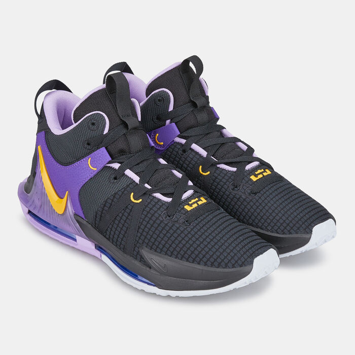 نايكي حذء كرة السلة ليبرون وتنيس 7 للرجال أسود image number 3