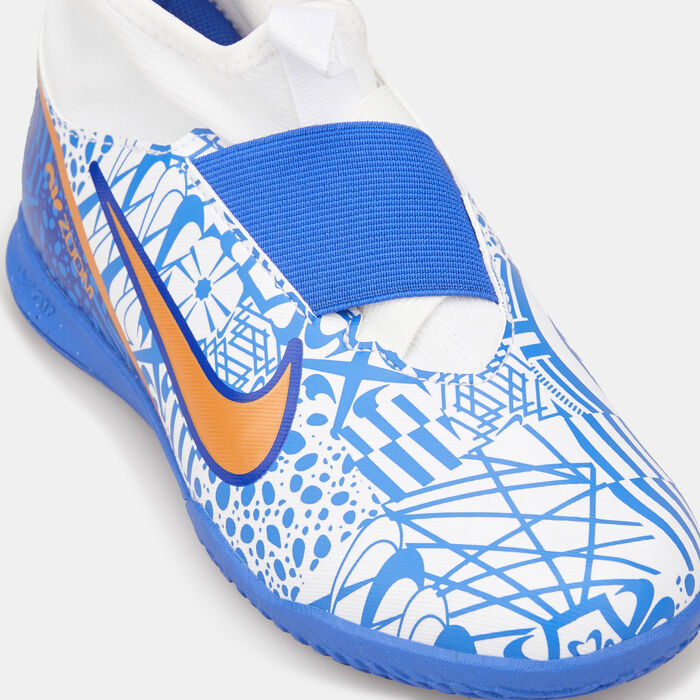 نايكي حذاء كرة القدم ميركيوريال زوم سوبر-فلاي 9 أكاديمي CR7 للملاعب الداخلية للاطفال أبيض image number 4