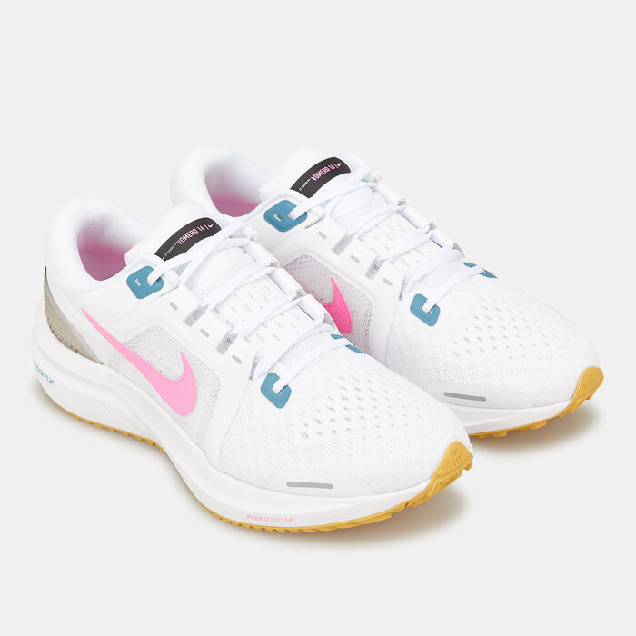 نايكي حذاء اير زوم فوميرو 16 رود للنساء أبيض image number 1