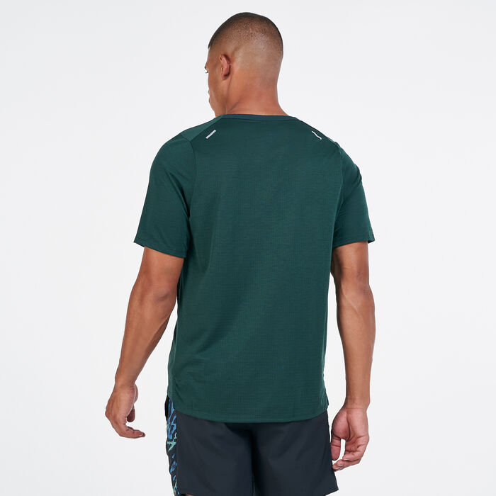 نايكي تيشيرت بريذ رايز 365 هايبرد للرجال image number 1