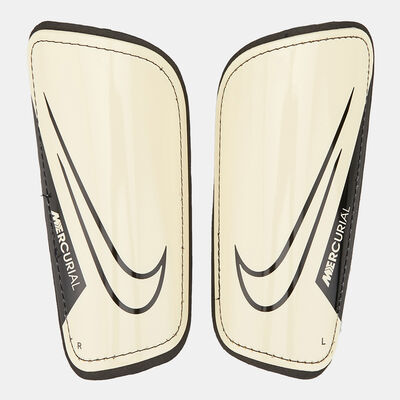 نايكي واقيات الساق لكرة القدم ميركوريال هاردشل للرجال عاجي
